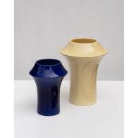 Bernd & Hilla - large vase - Butter yellow