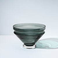 Nicholai Wiig-Hansen - Relæ - glasskål - large - smokey gray
