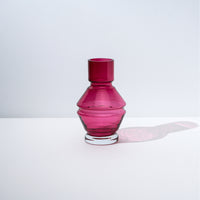 Nicholai Wiig-Hansen - Relæ - glasvase - small - rubine red