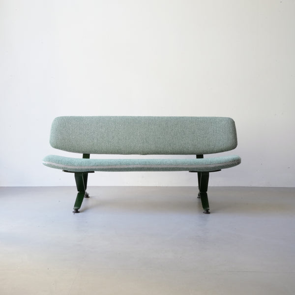 raawii Arba 2-seater 2-seater Dark green base / Kvadrat Sisu 0805 green fabric