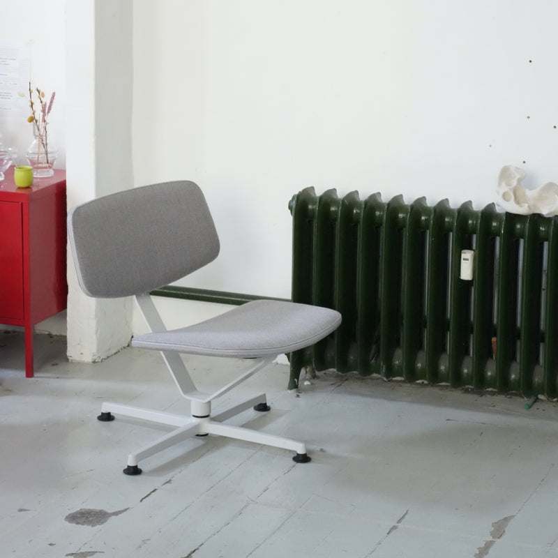 raawii Erwan Bouroullec - Arba Lounge chair - Upholstered Kvadrat re-wool Lounge chair Light grey base / Kvadrat re-wool 0108 grey fabric